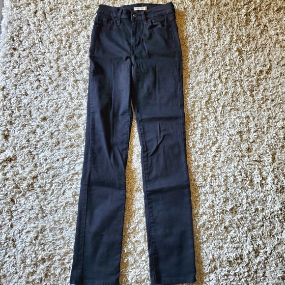 LEVI'S |  724 High Rise Straight Black Denim Jeans 30" inseam (Size 26) - Picture 2 of 7